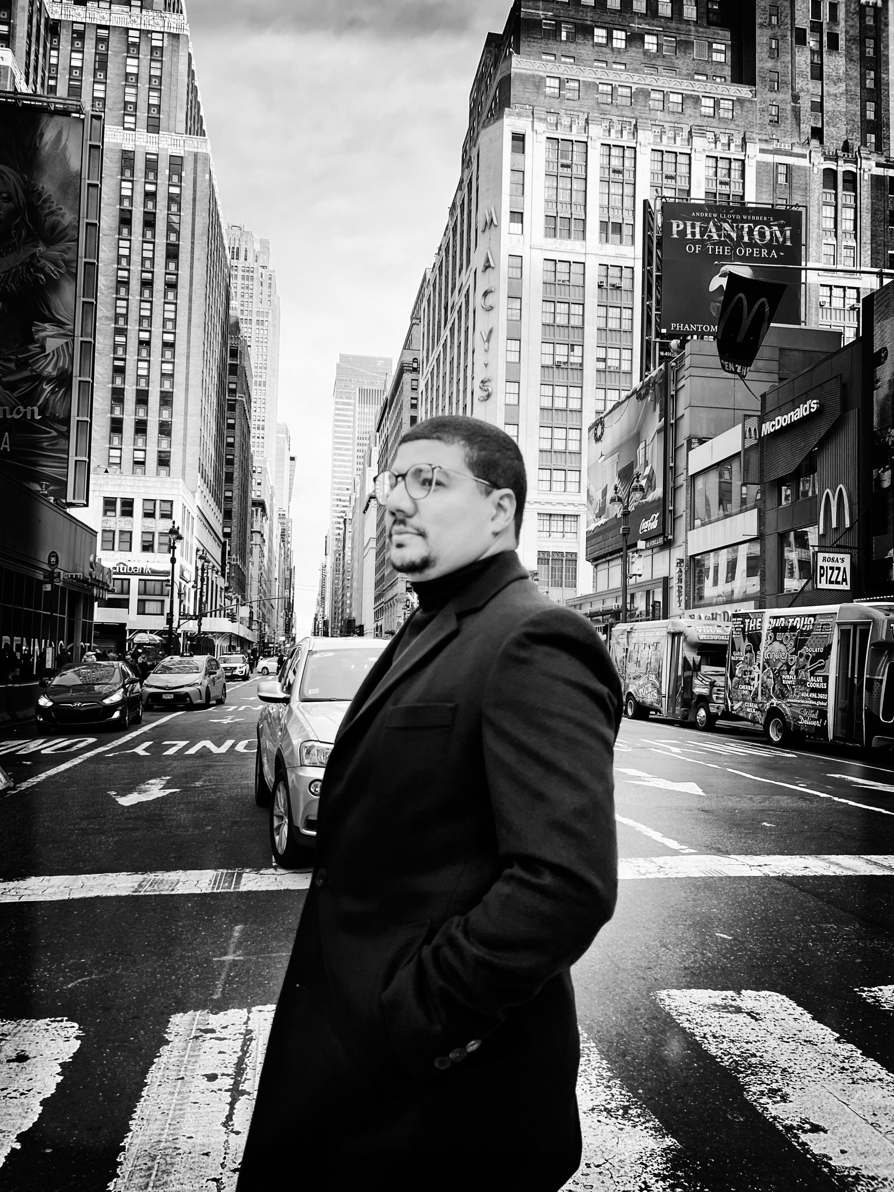 Leandro Cardoso em uma rua de Nova York